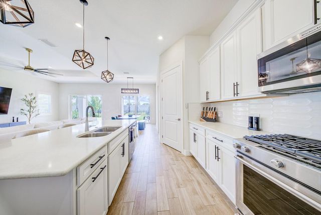 10562 Northbrook Circle, Palm Beach Gardens, FL 33412