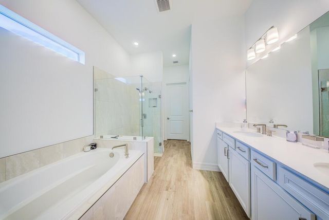 10562 Northbrook Circle, Palm Beach Gardens, FL 33412