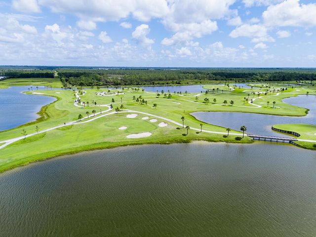 10562 Northbrook Circle, Palm Beach Gardens, FL 33412