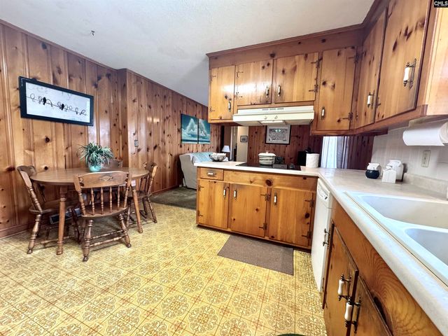 3219 Oakdale Road, Springdale, SC 29170