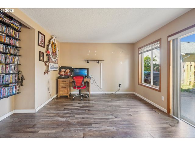 4055 Ne 13TH Ter, Gresham, OR 97030