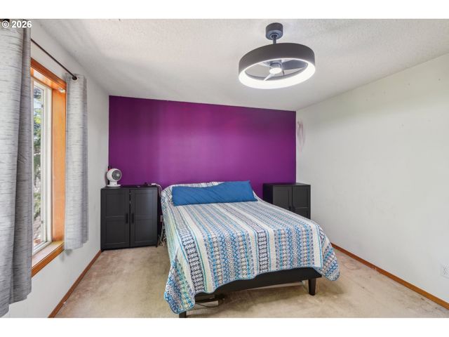 4055 Ne 13TH Ter, Gresham, OR 97030