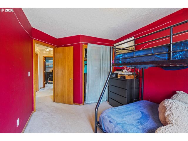 4055 Ne 13TH Ter, Gresham, OR 97030