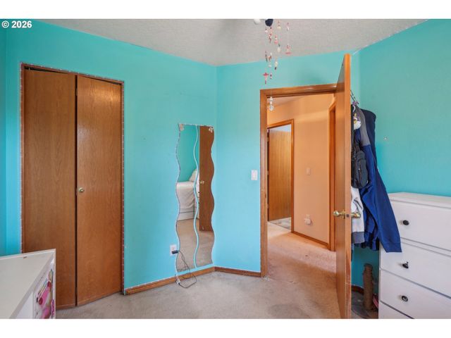 4055 Ne 13TH Ter, Gresham, OR 97030