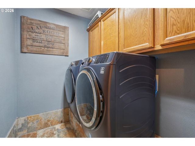 4055 Ne 13TH Ter, Gresham, OR 97030