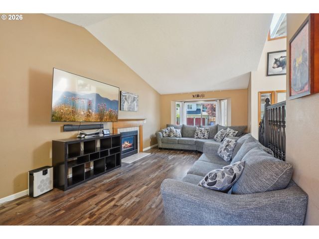 4055 Ne 13TH Ter, Gresham, OR 97030