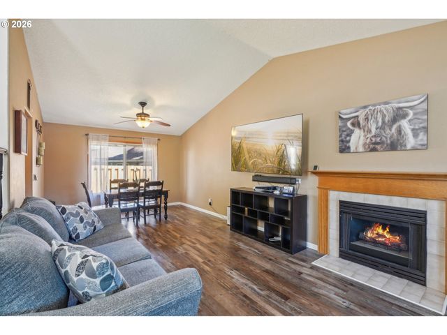 4055 Ne 13TH Ter, Gresham, OR 97030