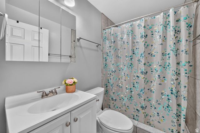 7952 S PALLADIUM DR, West Jordan, UT 84088