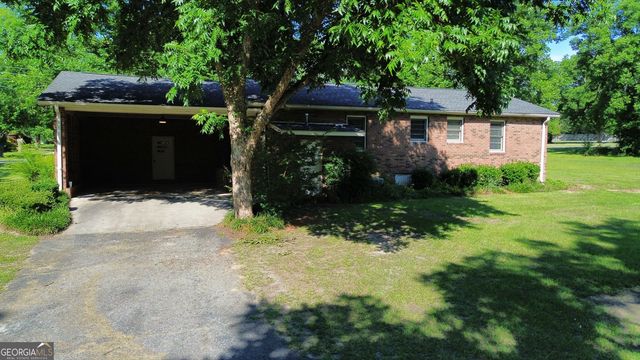 411 N Omega Street, Dexter, GA 31019