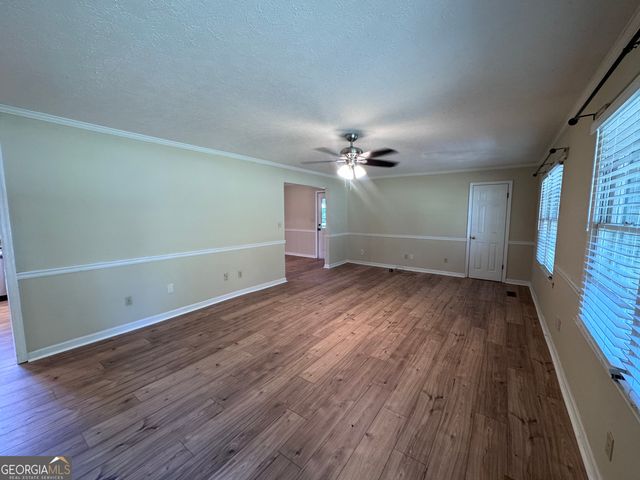 411 N Omega Street, Dexter, GA 31019