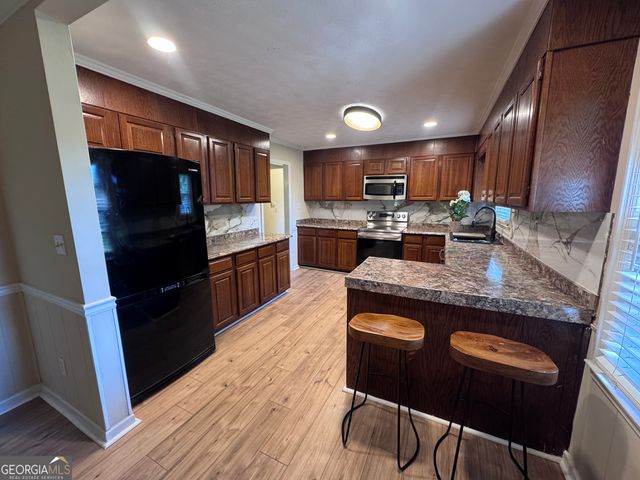 411 N Omega Street, Dexter, GA 31019