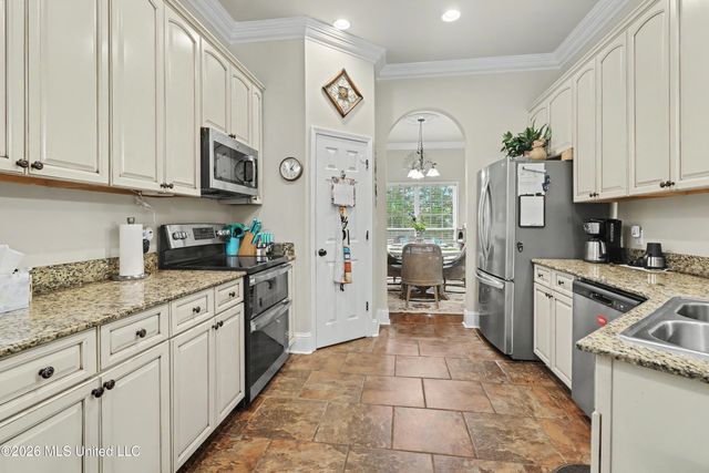 14712 Dismuke Drive, Biloxi, MS 39532