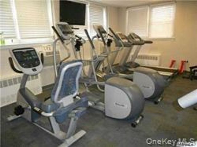 750 Shore Road 4D, Long Beach, NY 11561