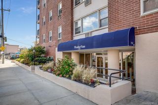 750 Shore Road 4D, Long Beach, NY 11561