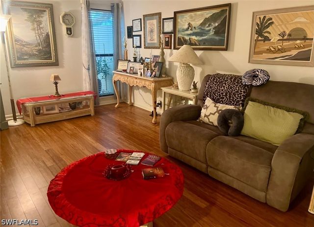 4187 Lakewood BLVD E13, Naples, FL 34112