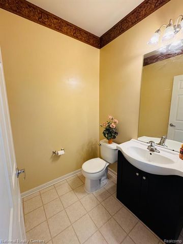 44900 Revere, Novi, MI 48377