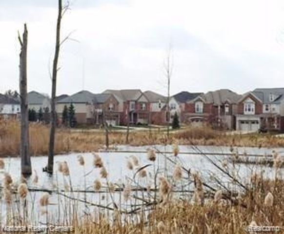 44900 Revere, Novi, MI 48377