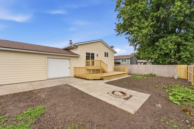 6511 Kelling Street, Davenport, IA 52806