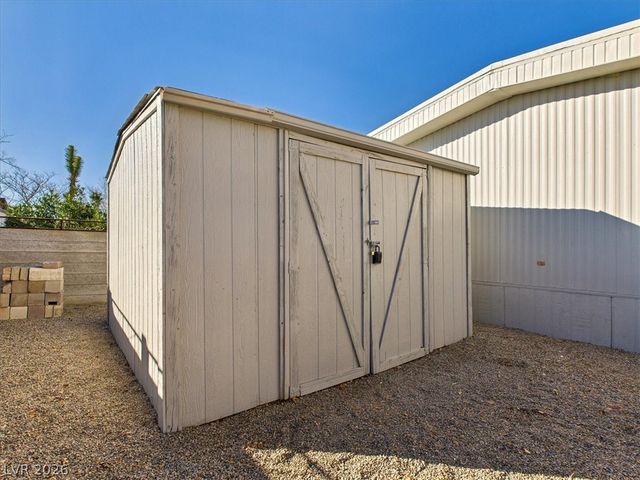 31 Vegas Valley Drive, Pahrump, NV 89048