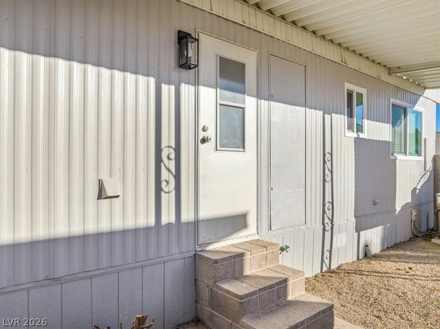 31 Vegas Valley Drive, Pahrump, NV 89048