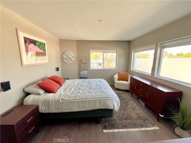 2848 Buzz Court, Los Angeles, CA 90039