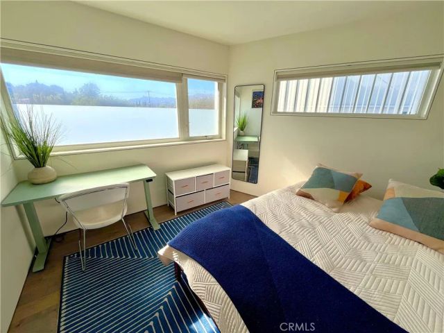 2848 Buzz Court, Los Angeles, CA 90039