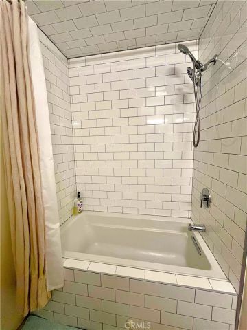 2848 Buzz Court, Los Angeles, CA 90039