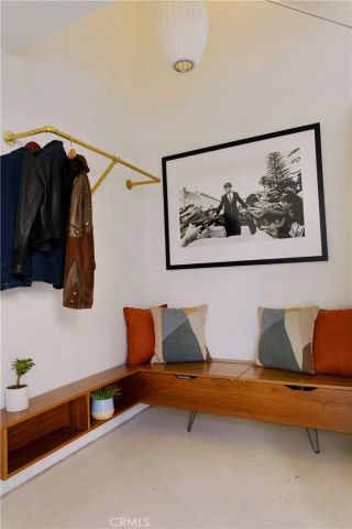 2848 Buzz Court, Los Angeles, CA 90039