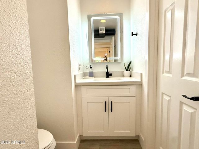 8649 E ROYAL PALM Road 222, Scottsdale, AZ 85258