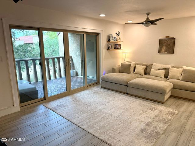 8649 E ROYAL PALM Road 222, Scottsdale, AZ 85258