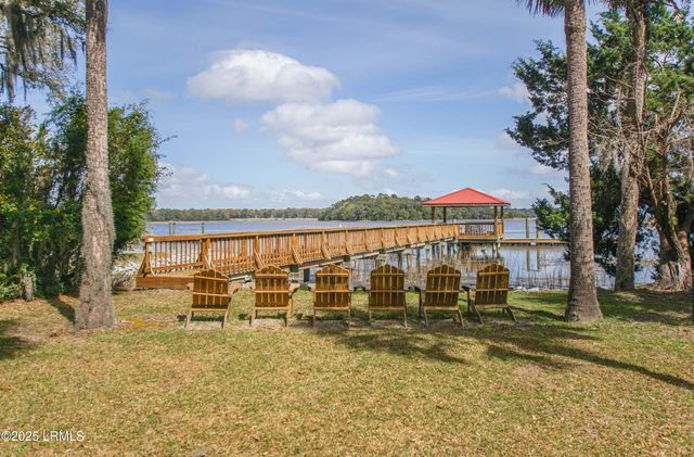 15 Whitners Landing Road, St. Helena Island, SC 29920