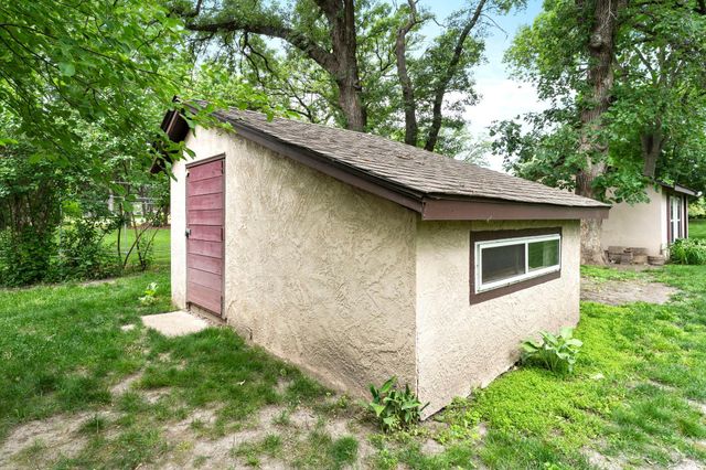 7613 49th Avenue N, New Hope, MN 55428