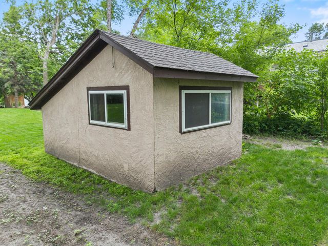 7613 49th Avenue N, New Hope, MN 55428