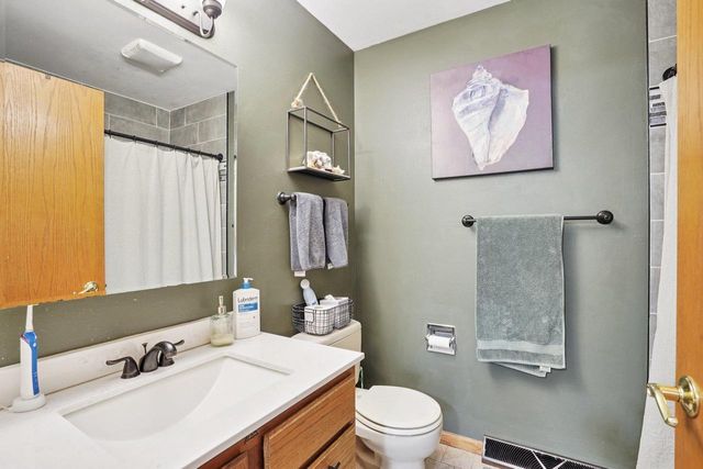 4318 Beilfuss Drive, Madison, WI 53704