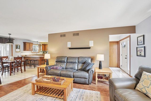 4318 Beilfuss Drive, Madison, WI 53704