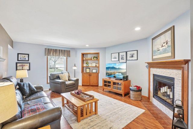4318 Beilfuss Drive, Madison, WI 53704