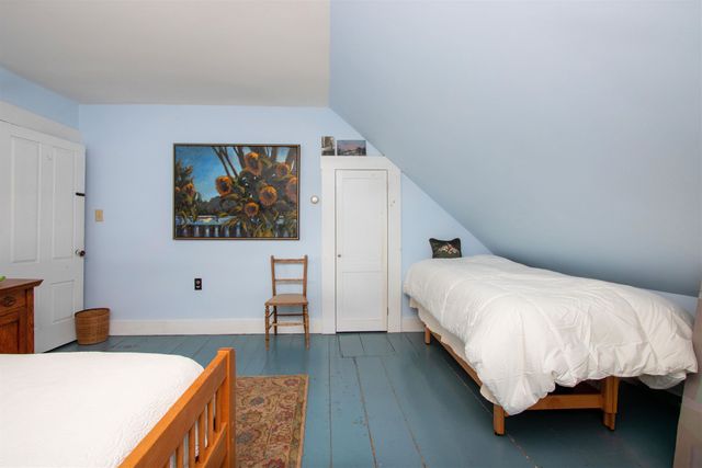 282 South Main Street, Peacham, VT 05862