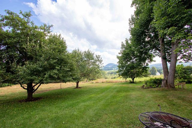 282 South Main Street, Peacham, VT 05862