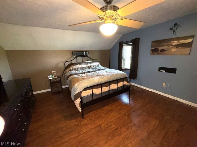 12096 Baumhart Road, Amherst, OH 44001