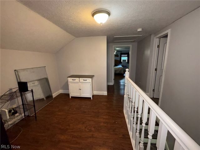 12096 Baumhart Road, Amherst, OH 44001