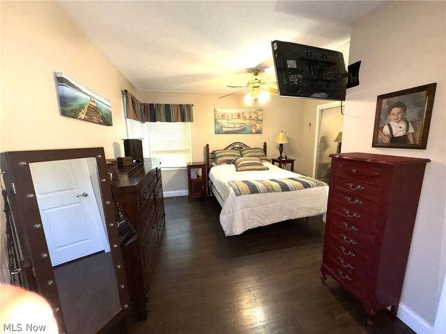 12096 Baumhart Road, Amherst, OH 44001