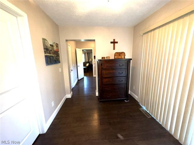 12096 Baumhart Road, Amherst, OH 44001
