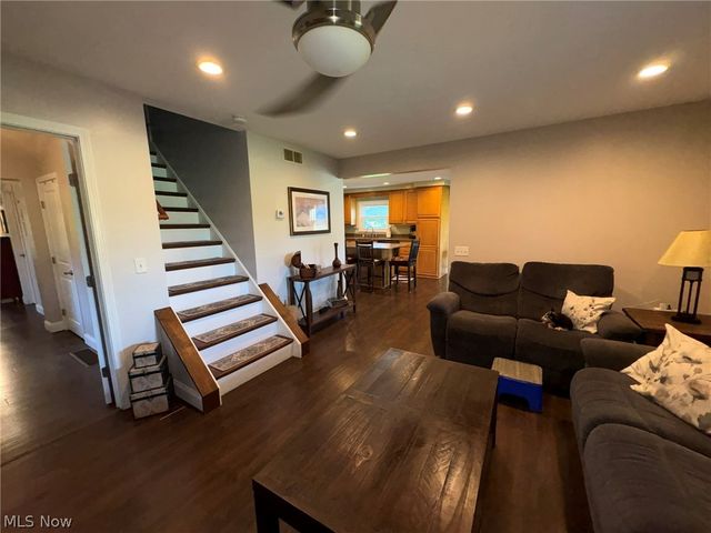12096 Baumhart Road, Amherst, OH 44001