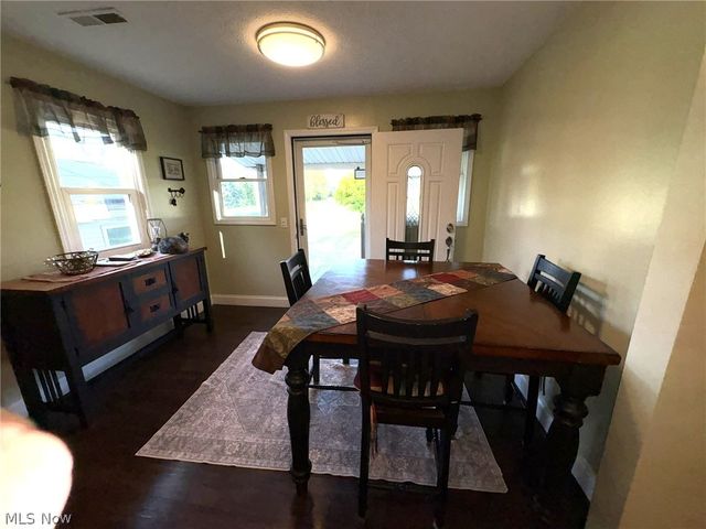 12096 Baumhart Road, Amherst, OH 44001