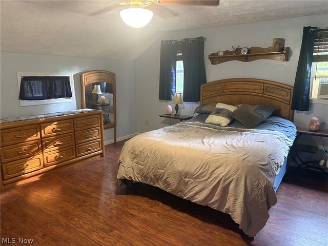 12096 Baumhart Road, Amherst, OH 44001