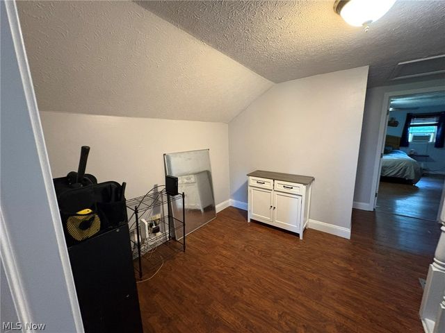 12096 Baumhart Road, Amherst, OH 44001