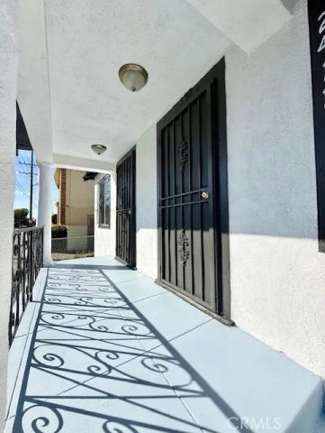 2411 Griffith Avenue, Los Angeles, CA 90011