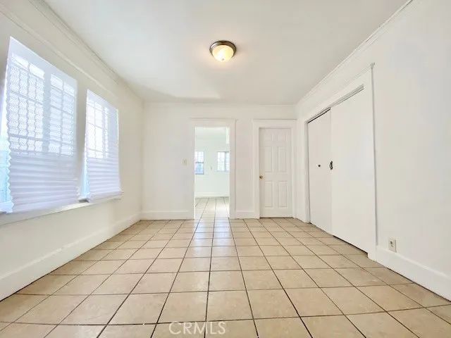 2411 Griffith Avenue, Los Angeles, CA 90011