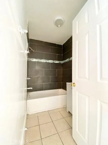 2411 Griffith Avenue, Los Angeles, CA 90011