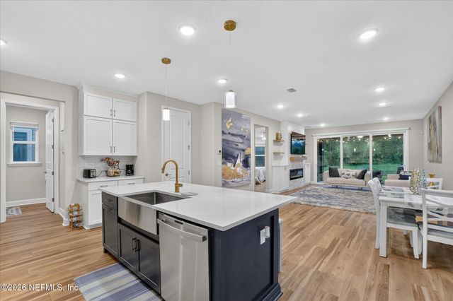 11209 STRATEGY Court, Jacksonville, FL 32256